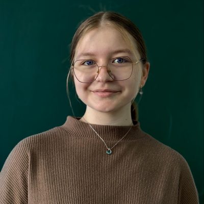 Олена Лазня